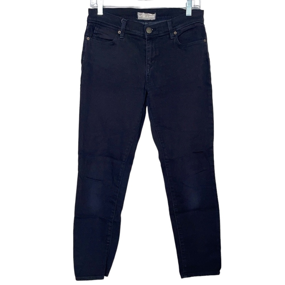 001: FREE PEOPLE classic black jeans in women’s size 29